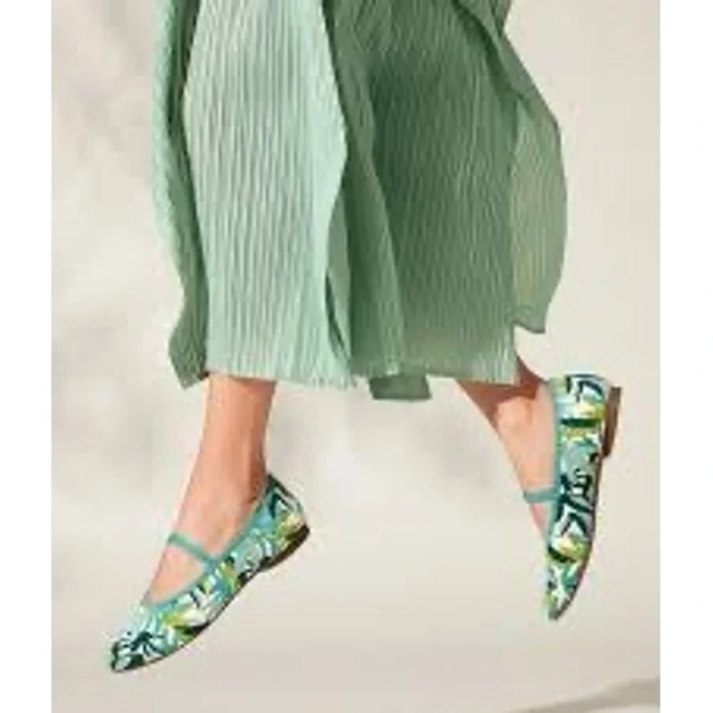 Vivaia Mary Jane Square Toe Turquoise Tropical Flats EU Sz 39.5 US 8.5